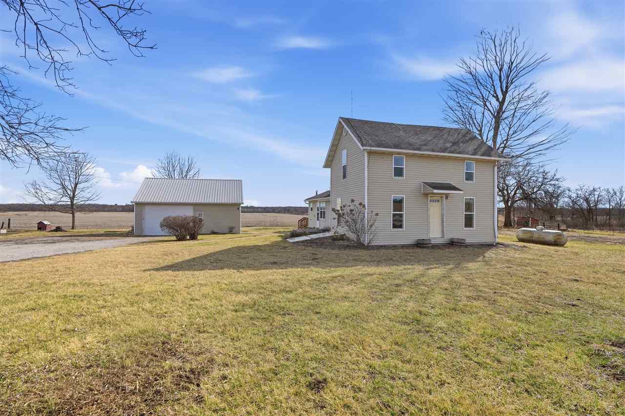 2789 Highway 22 Riverside IA 52327