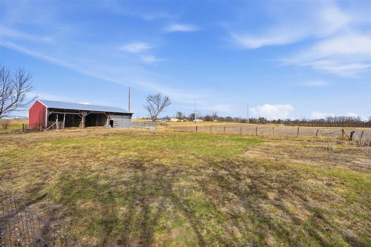 2789 Highway 22 Riverside IA 52327