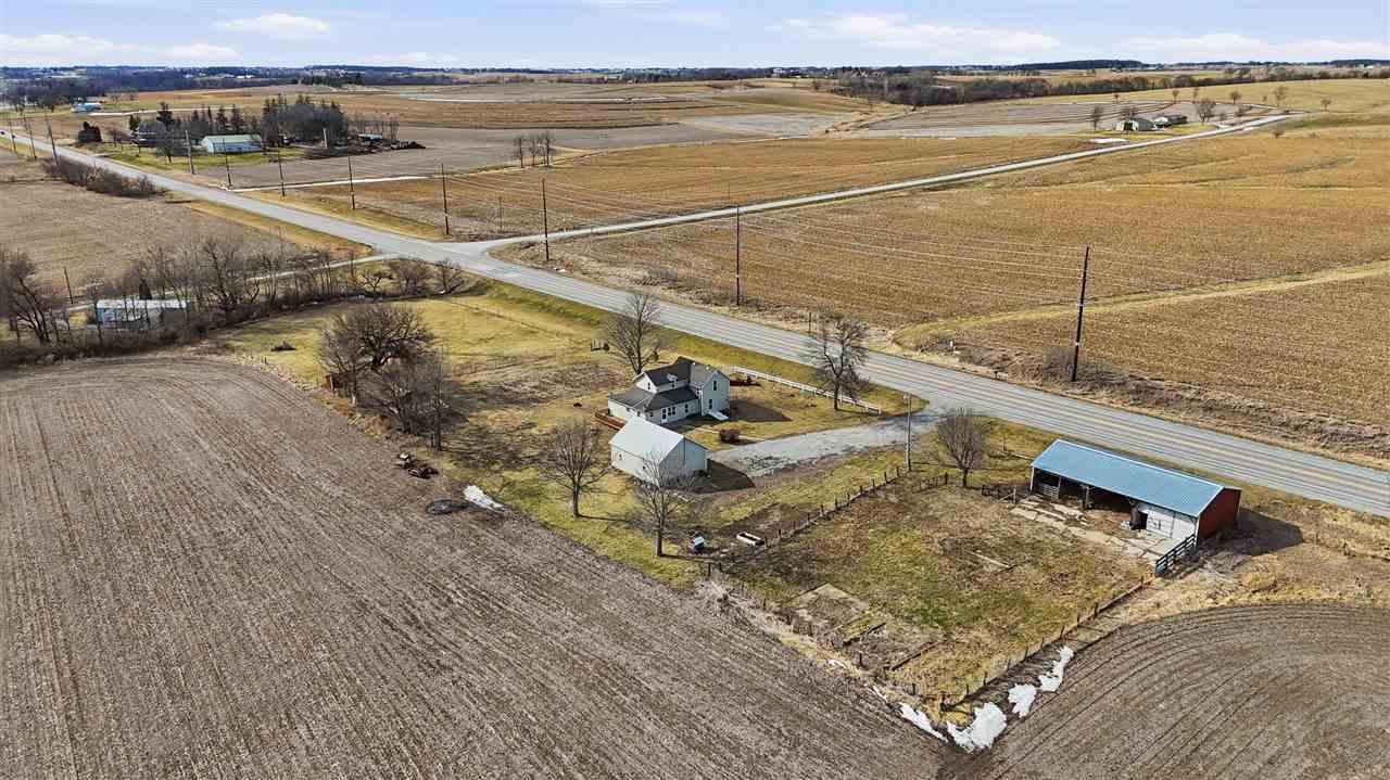 2789 Highway 22 Riverside IA 52327