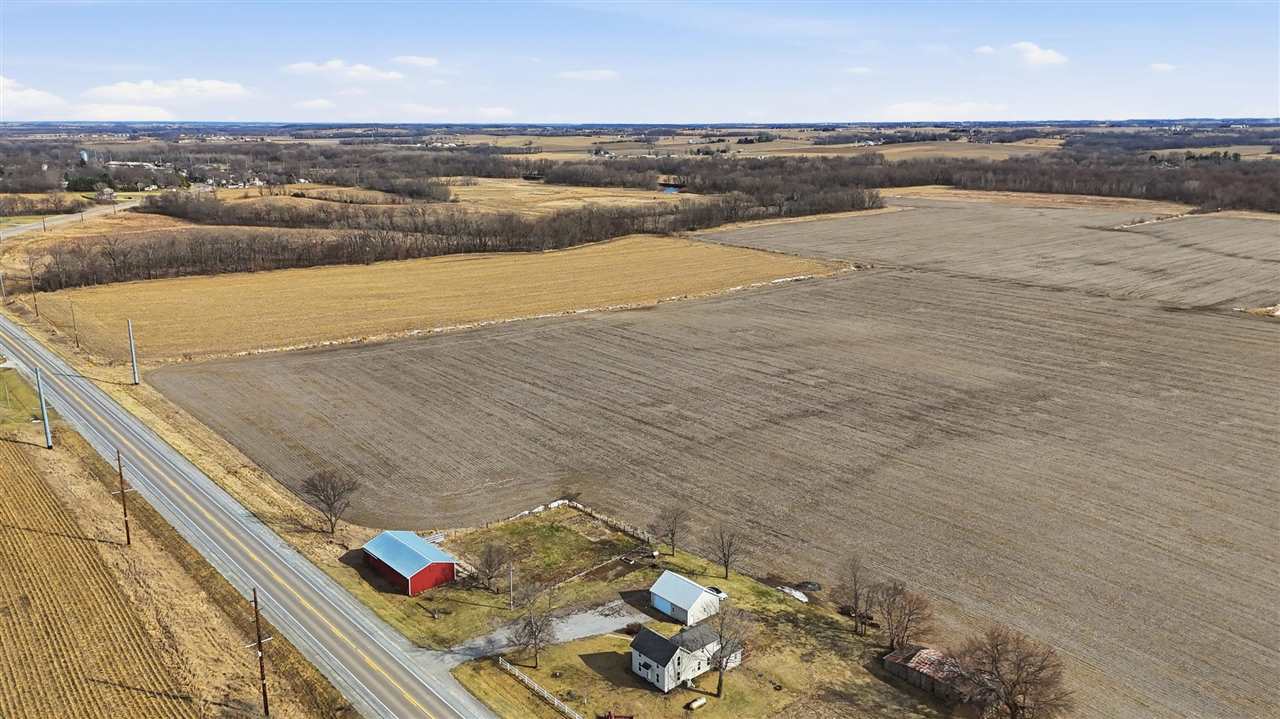 2789 Highway 22 Riverside IA 52327