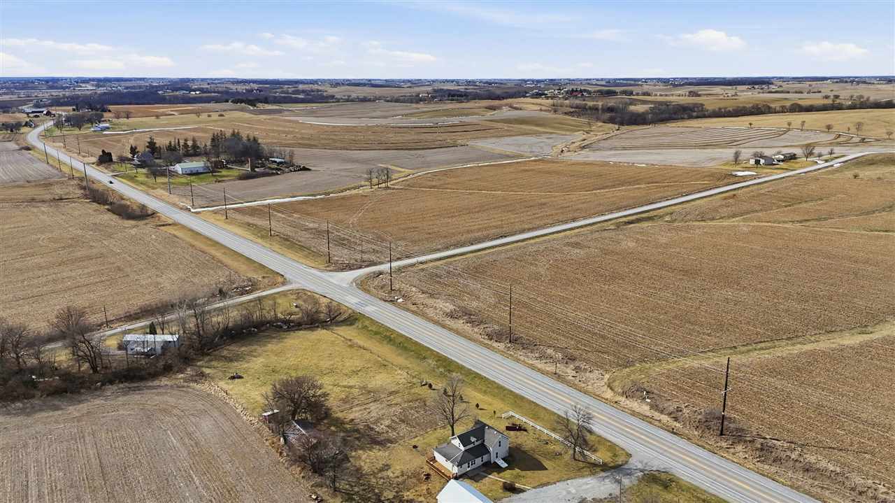 2789 Highway 22 Riverside IA 52327