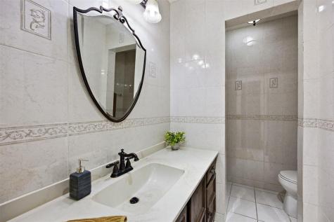 131 Penfro Drive Iowa City IA 52246