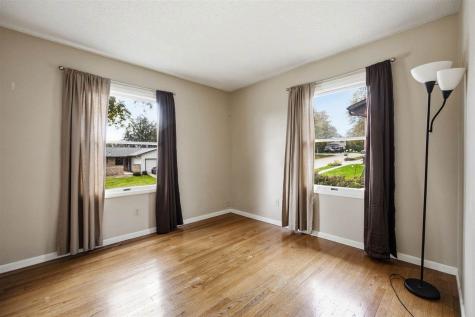 131 Penfro Drive Iowa City IA 52246