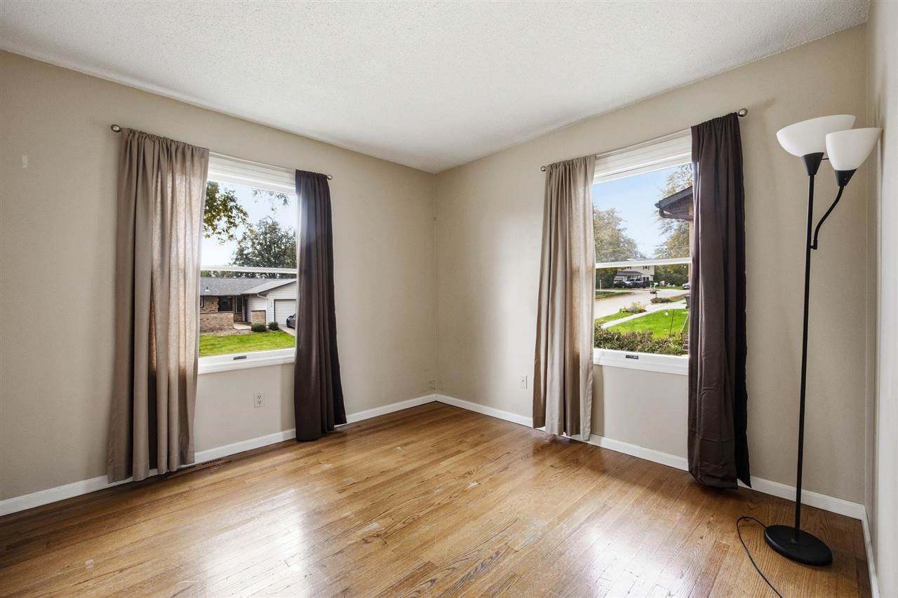 131 Penfro Drive Iowa City IA 52246