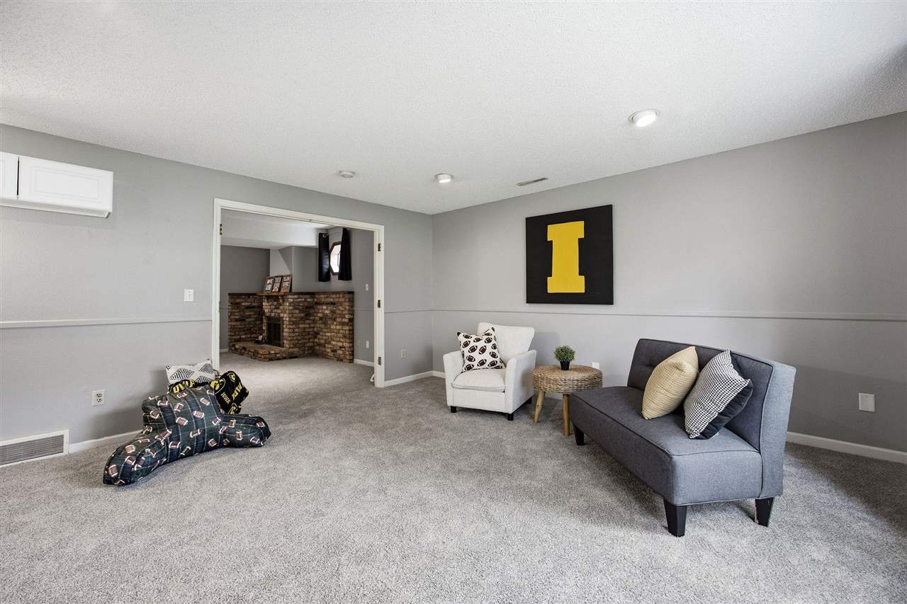 131 Penfro Drive Iowa City IA 52246