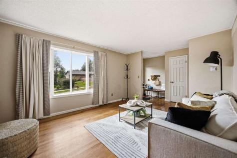 131 Penfro Drive Iowa City IA 52246