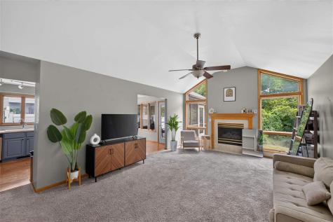 1116 Weeber Street Iowa City IA 52246