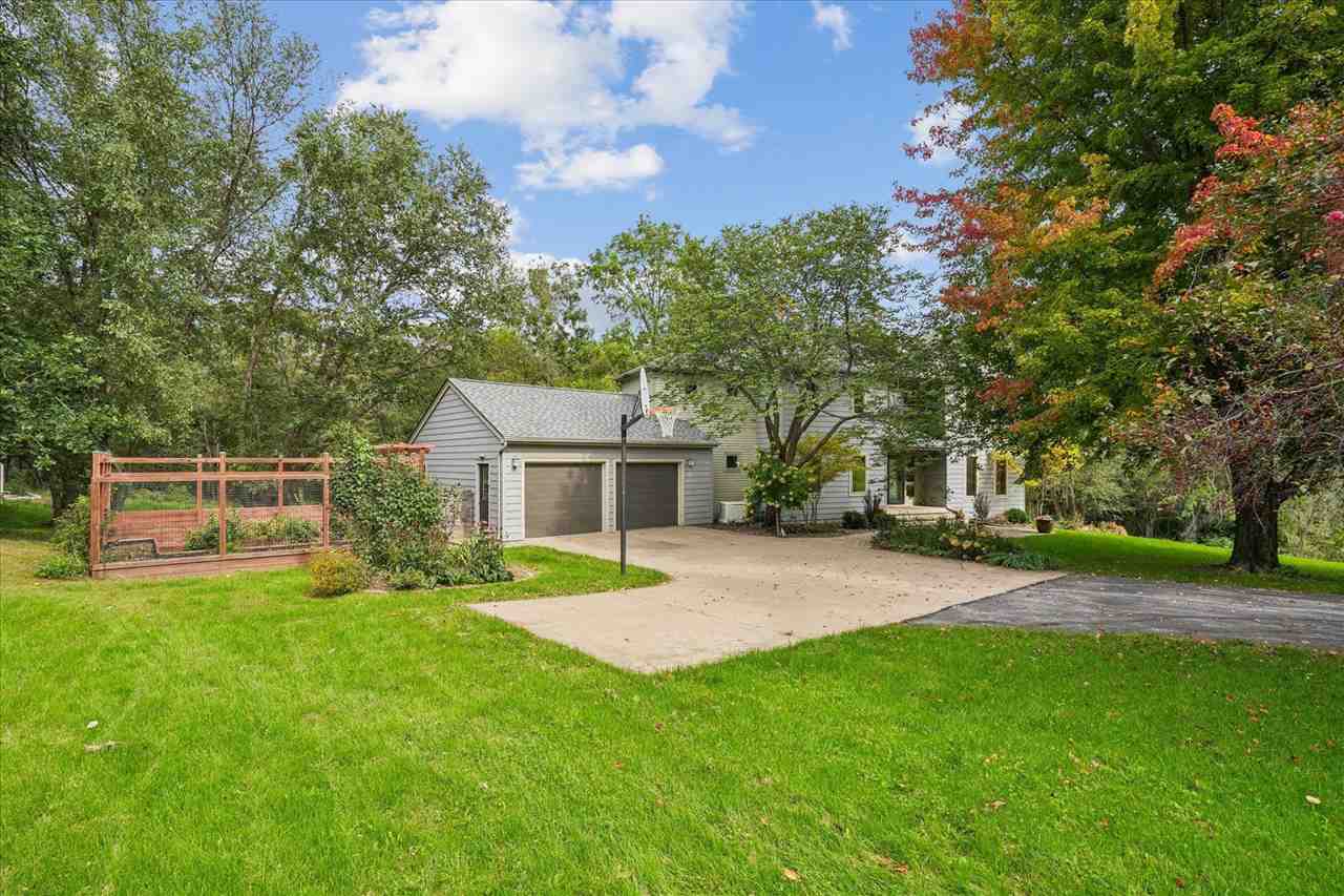 17 Briar Ridge Drive NE Iowa City IA 52240