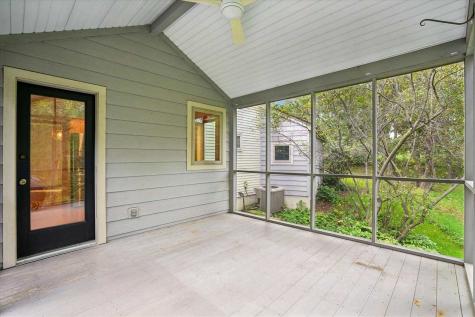 17 Briar Ridge Drive NE Iowa City IA 52240