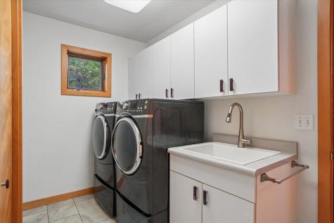 17 Briar Ridge Drive NE Iowa City IA 52240