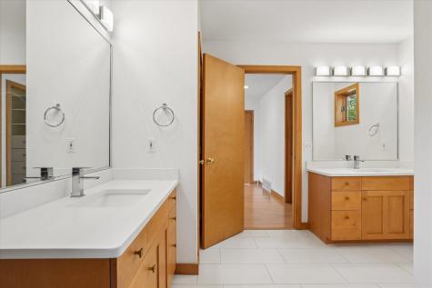 17 Briar Ridge Drive NE Iowa City IA 52240