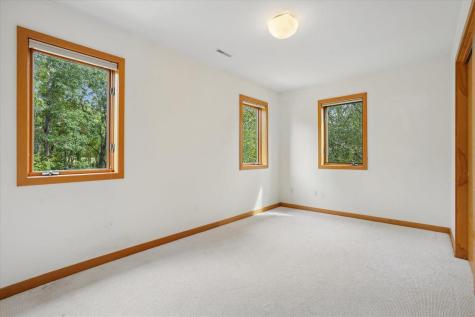 17 Briar Ridge Drive NE Iowa City IA 52240