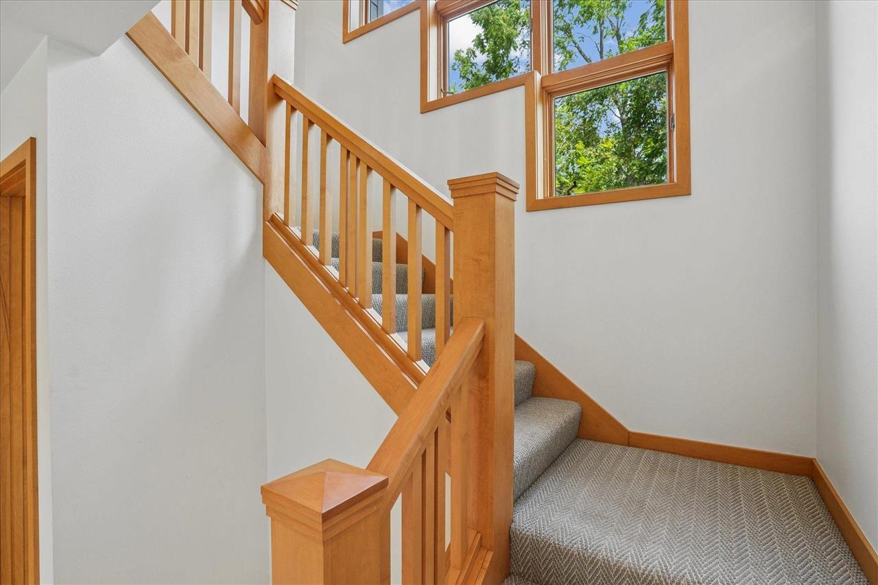 17 Briar Ridge Drive NE Iowa City IA 52240