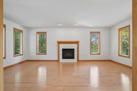 17 Briar Ridge Drive NE Iowa City IA 52240