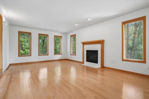 17 Briar Ridge Drive NE Iowa City IA 52240