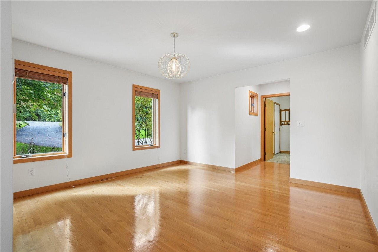 17 Briar Ridge Drive NE Iowa City IA 52240