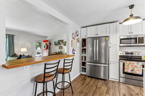701 Caroline Avenue Iowa City IA 52245