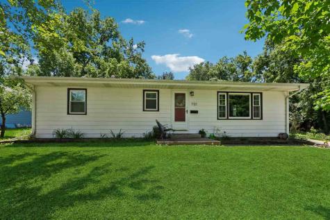 701 Caroline Avenue Iowa City IA 52245