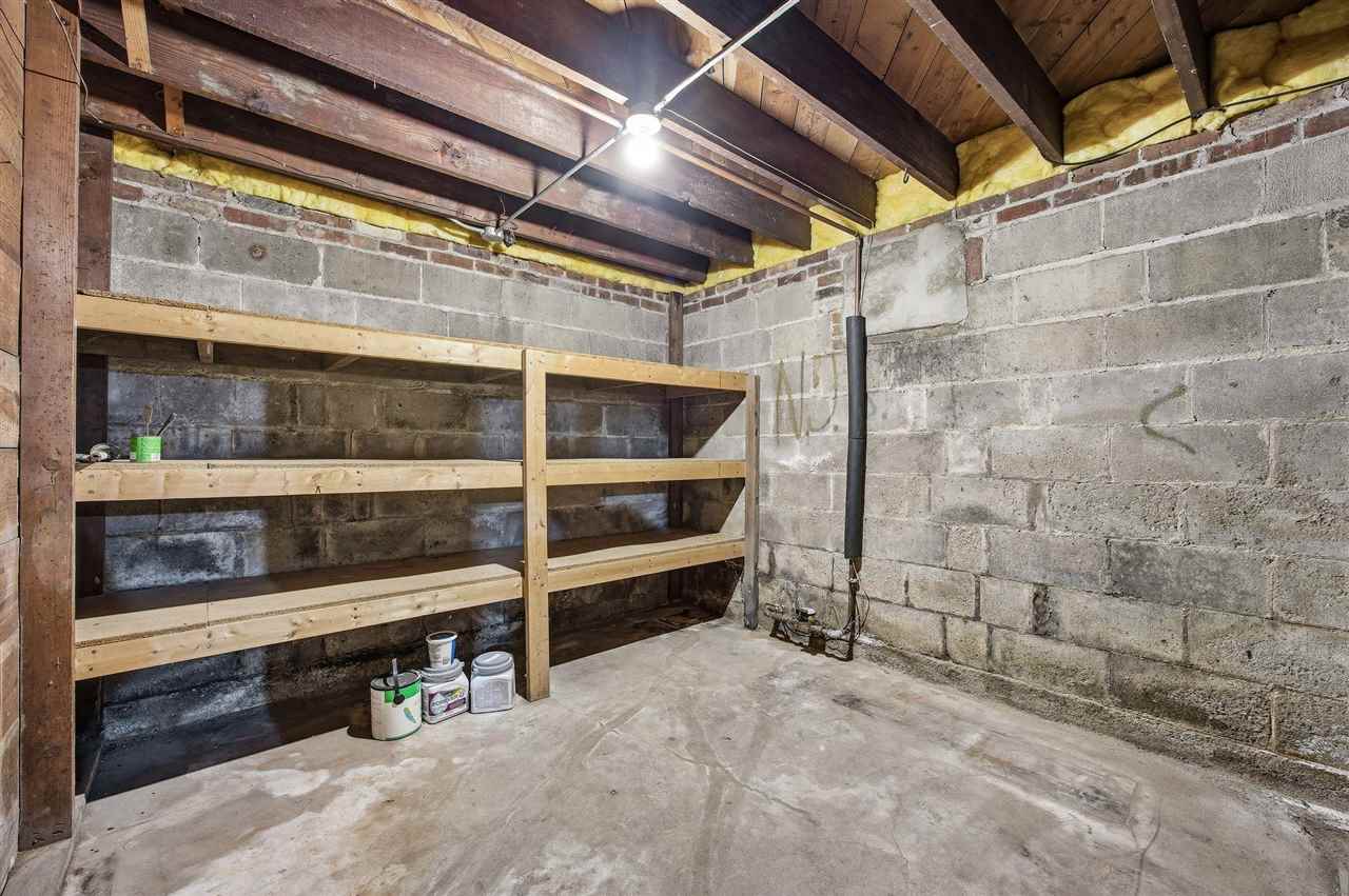 1621 Oakland Road NE Cedar Rapids IA 52402