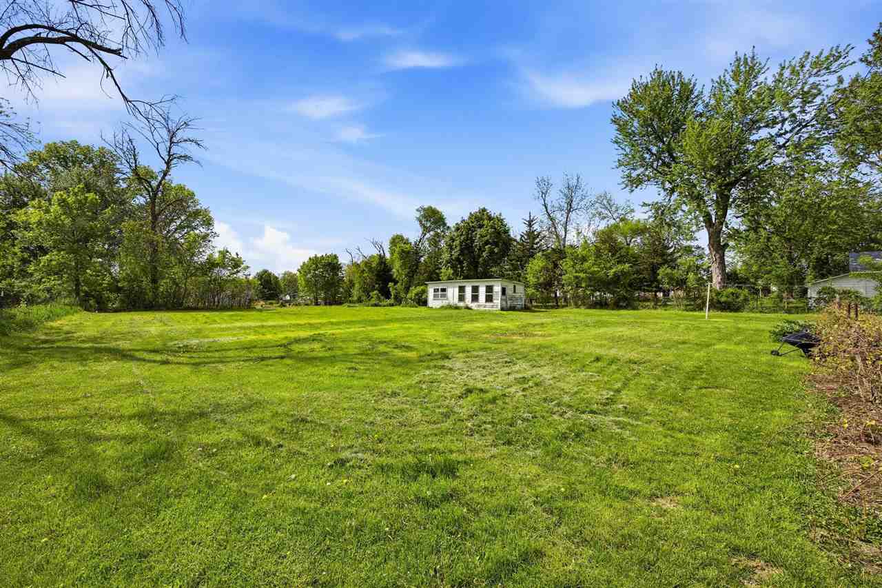 1621 Oakland Road NE Cedar Rapids IA 52402