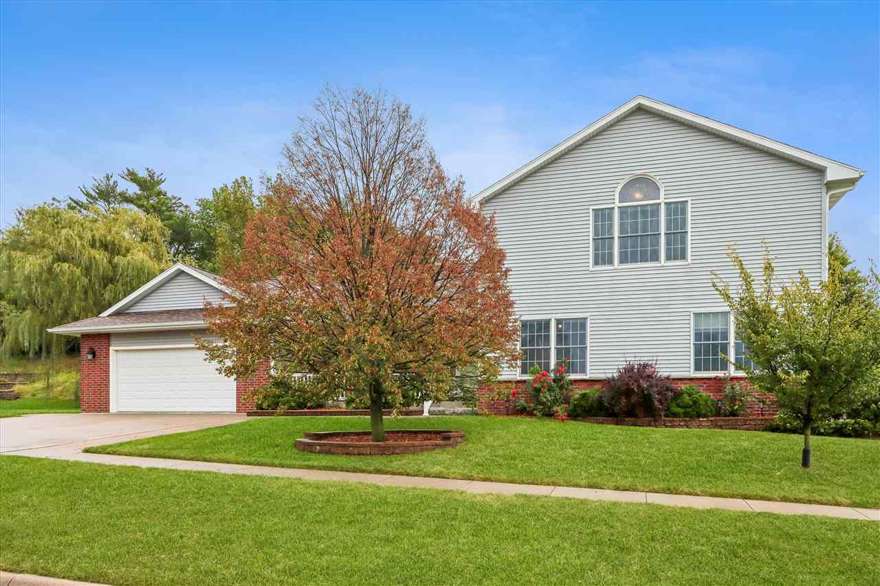 113 Bedford Road Williamsburg IA 52361