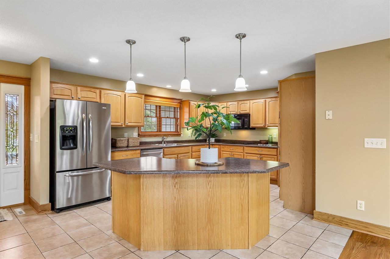 113 Bedford Road Williamsburg IA 52361