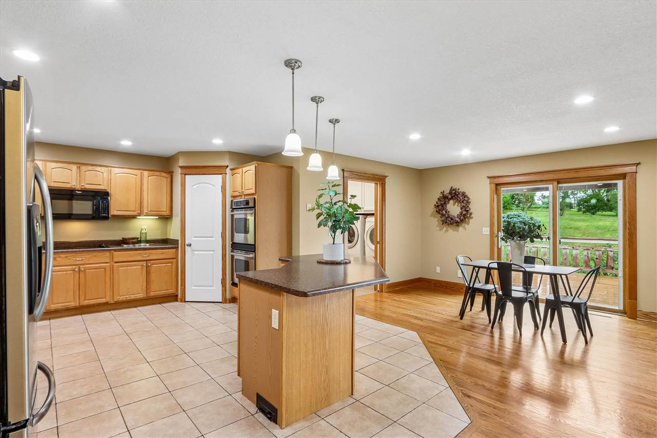 113 Bedford Road Williamsburg IA 52361