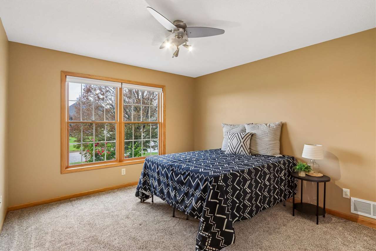 113 Bedford Road Williamsburg IA 52361