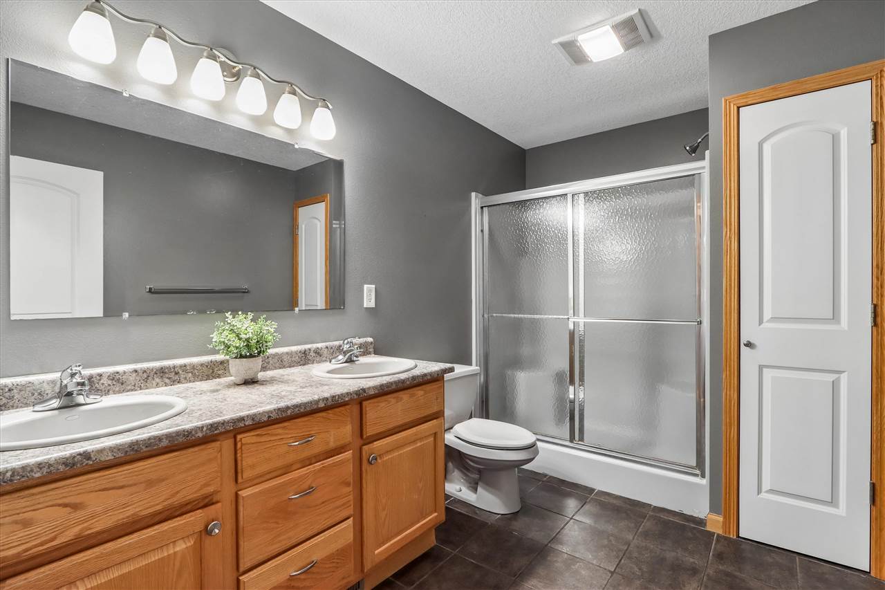 113 Bedford Road Williamsburg IA 52361