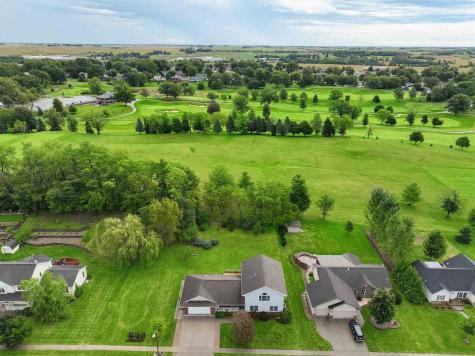 113 Bedford Road Williamsburg IA 52361