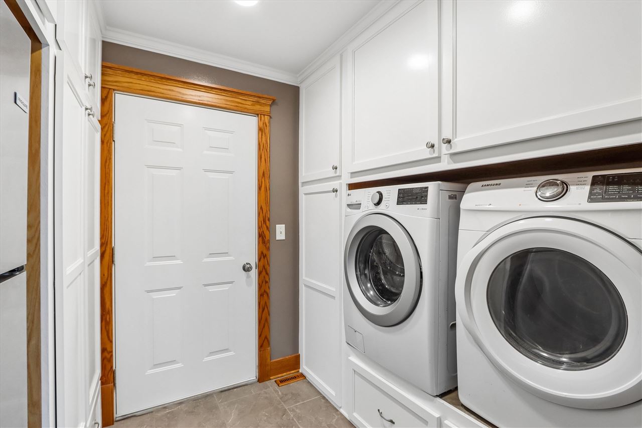 113 Bedford Road Williamsburg IA 52361