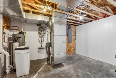 113 Bedford Road Williamsburg IA 52361