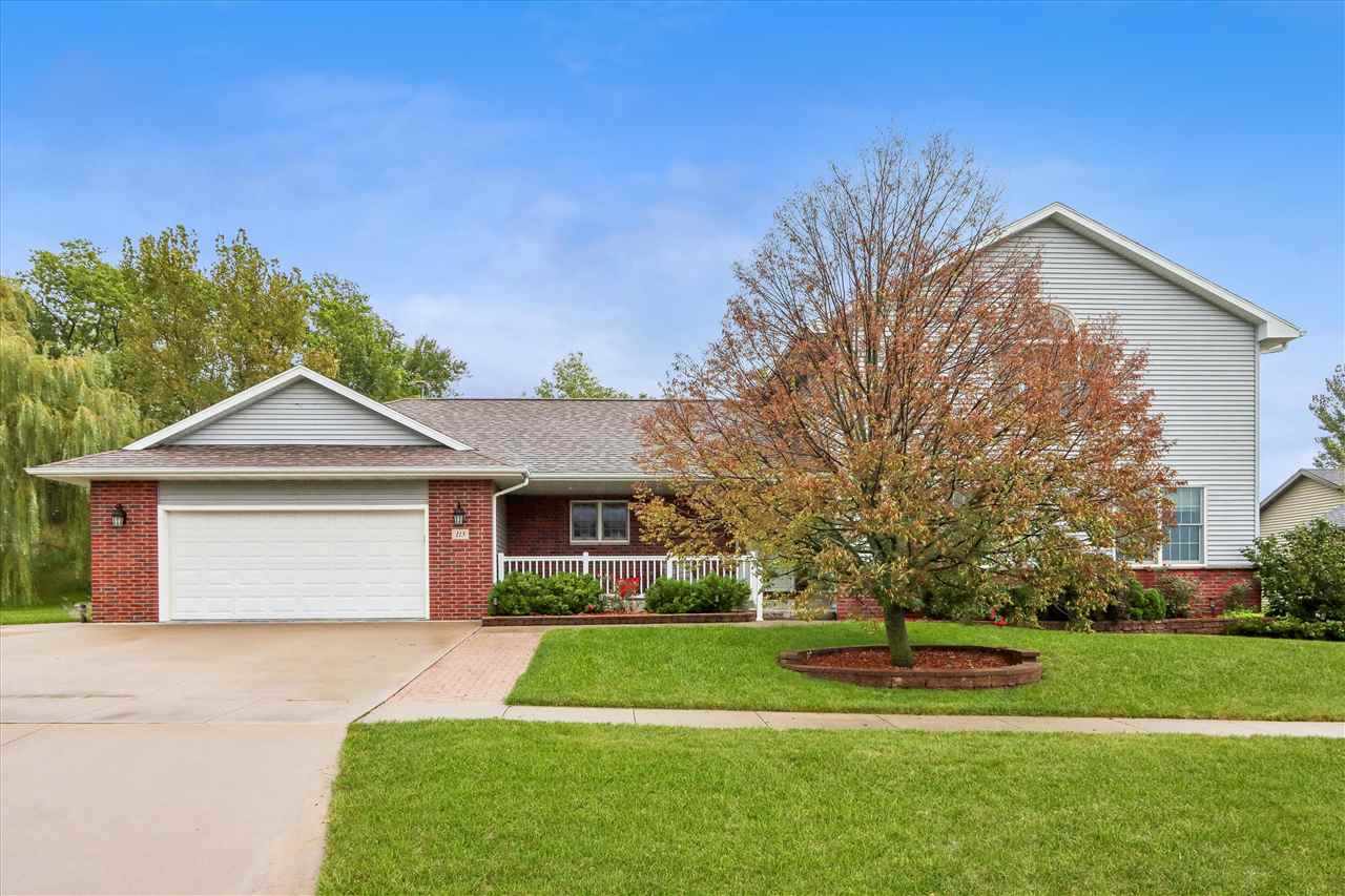 113 Bedford Road Williamsburg IA 52361