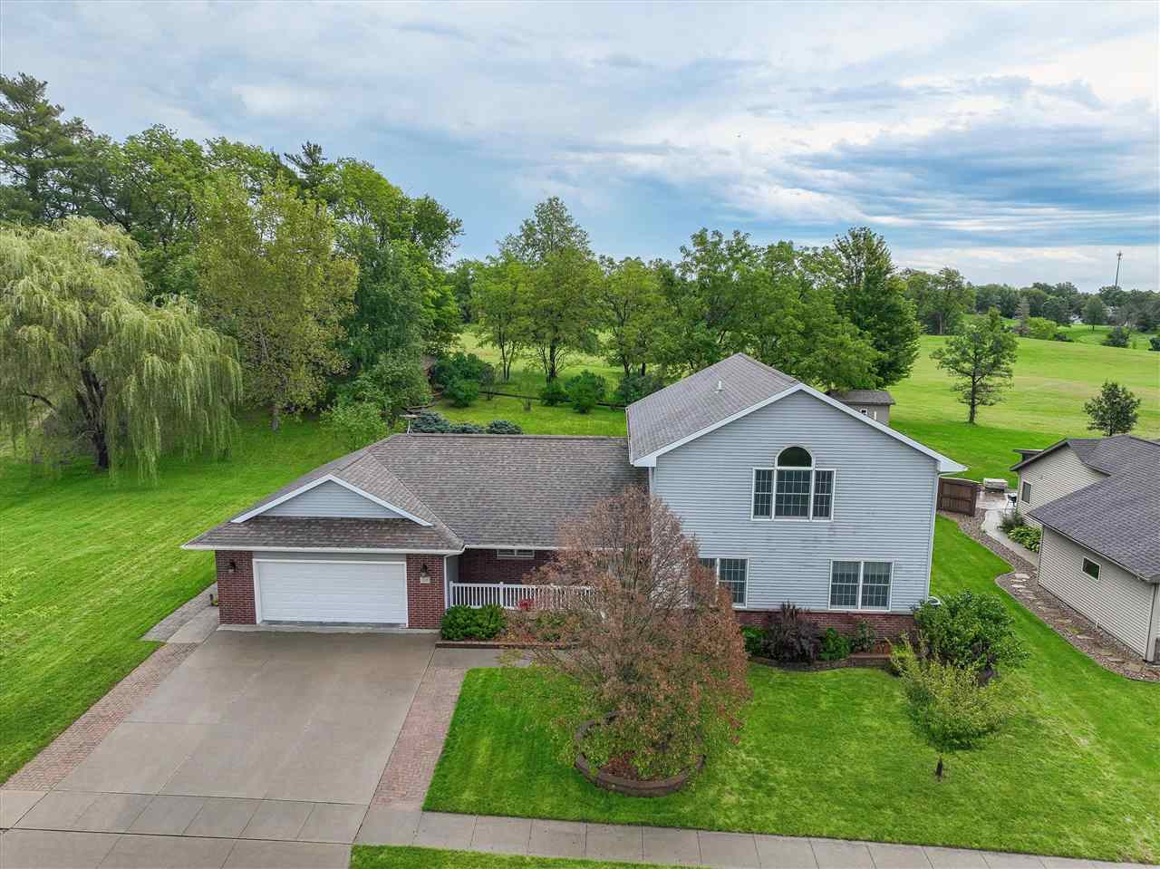 113 Bedford Road Williamsburg IA 52361