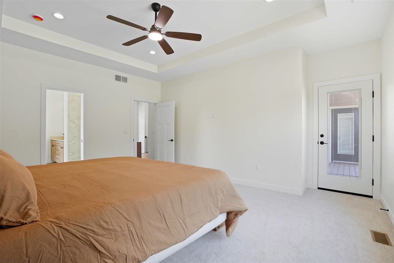 4218 Pleasant Valley Drive SE Iowa City IA 52240