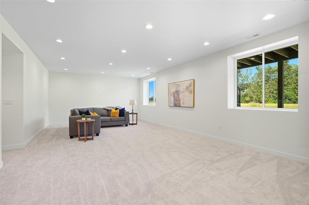 4218 Pleasant Valley Drive SE Iowa City IA 52240