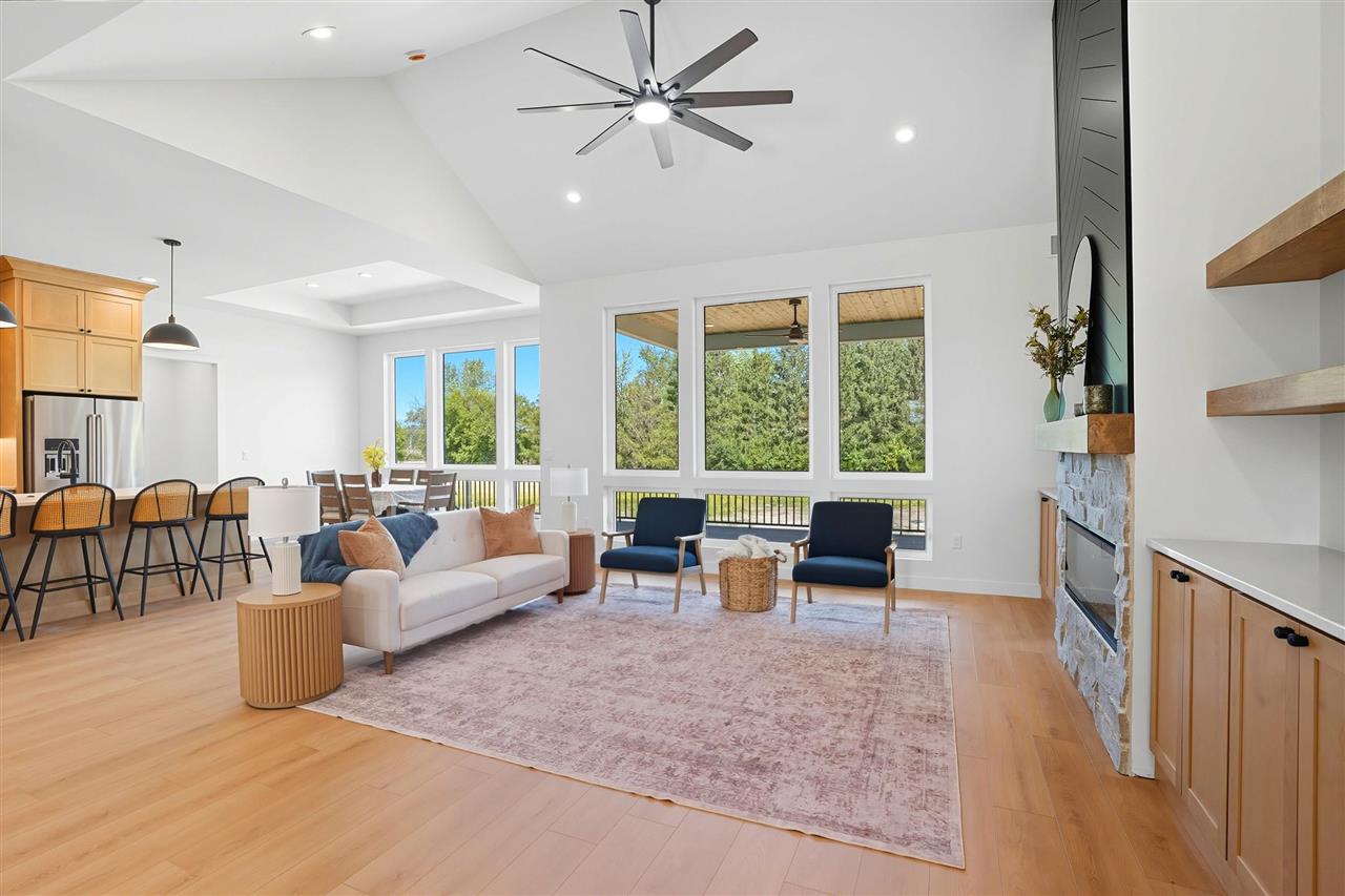 4218 Pleasant Valley Drive SE Iowa City IA 52240