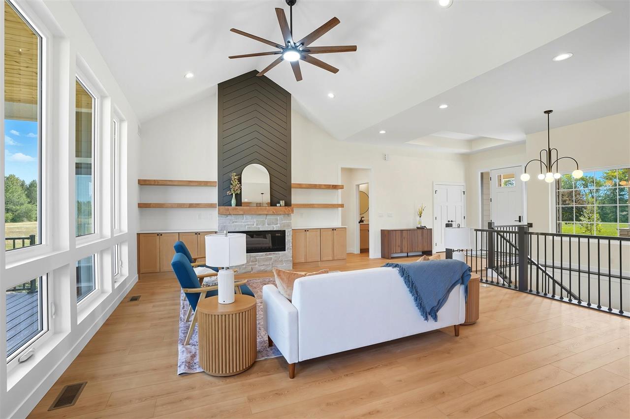 4218 Pleasant Valley Drive SE Iowa City IA 52240