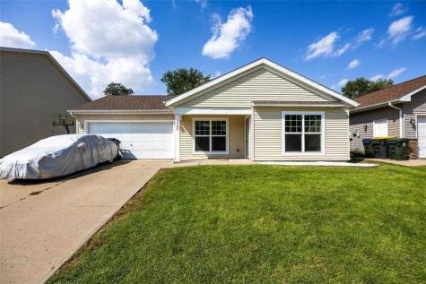 1542 Dickenson Lane Iowa City IA 52240