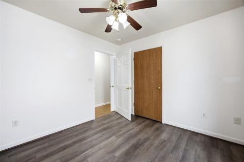 1542 Dickenson Lane Iowa City IA 52240