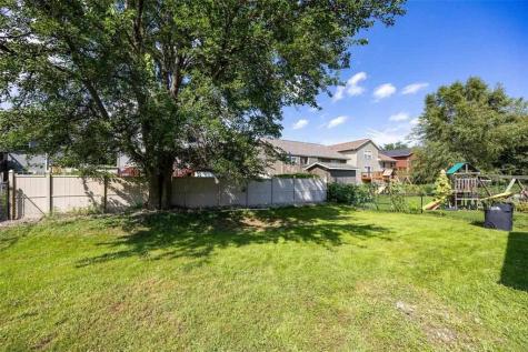 1542 Dickenson Lane Iowa City IA 52240