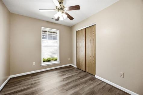 1542 Dickenson Lane Iowa City IA 52240