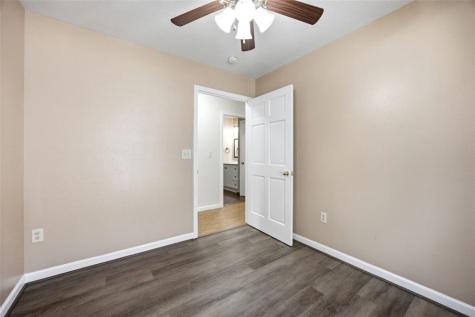 1542 Dickenson Lane Iowa City IA 52240