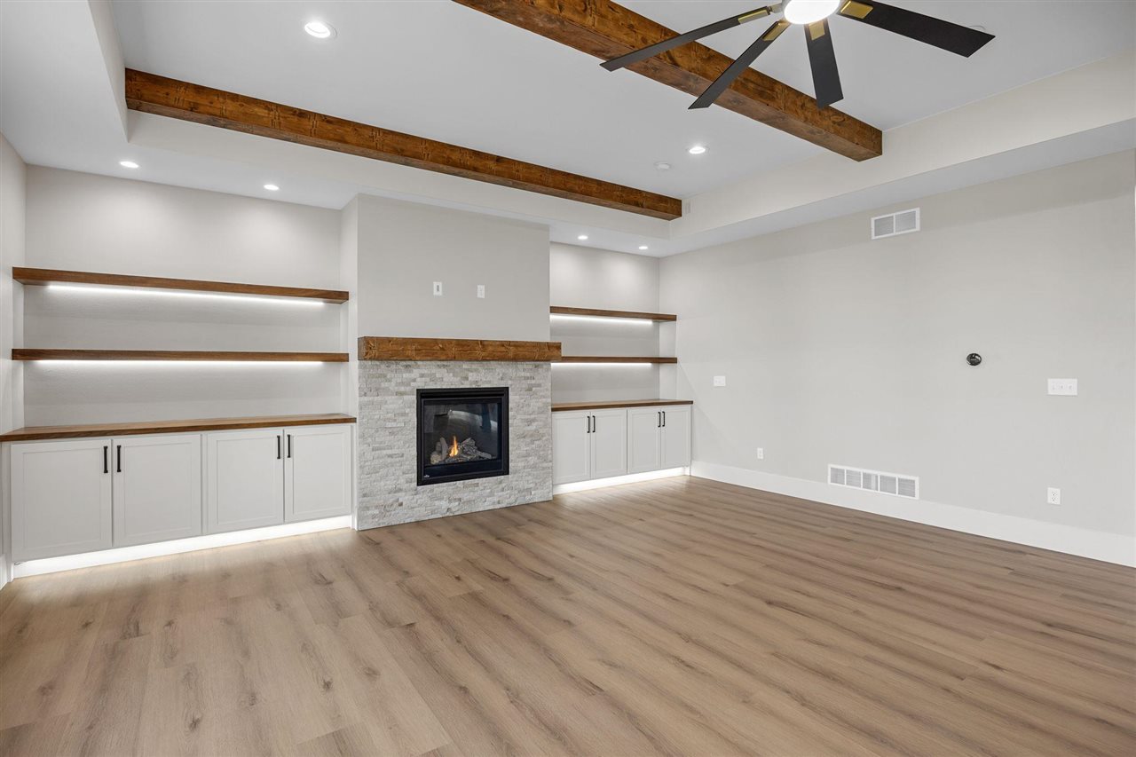612 Rock Ridge Road Tiffin IA 52340