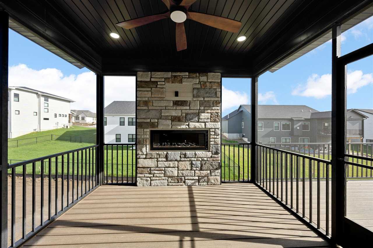612 Rock Ridge Road Tiffin IA 52340