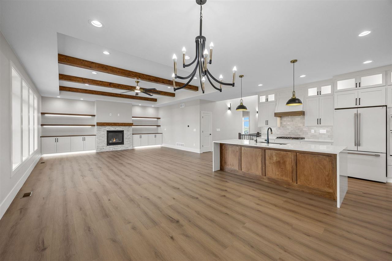612 Rock Ridge Road Tiffin IA 52340
