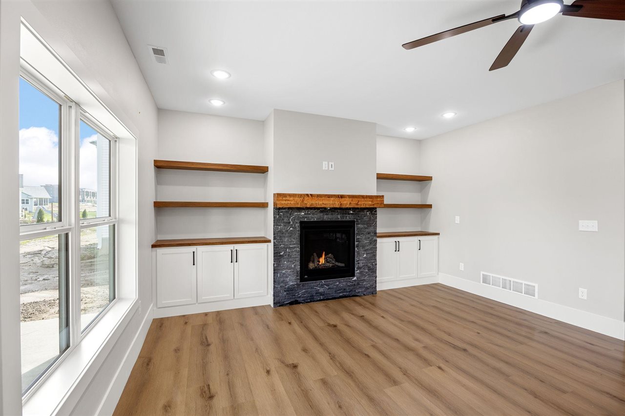 612 Rock Ridge Road Tiffin IA 52340