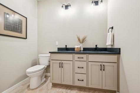 870 Kaiser Street North Liberty IA 52317