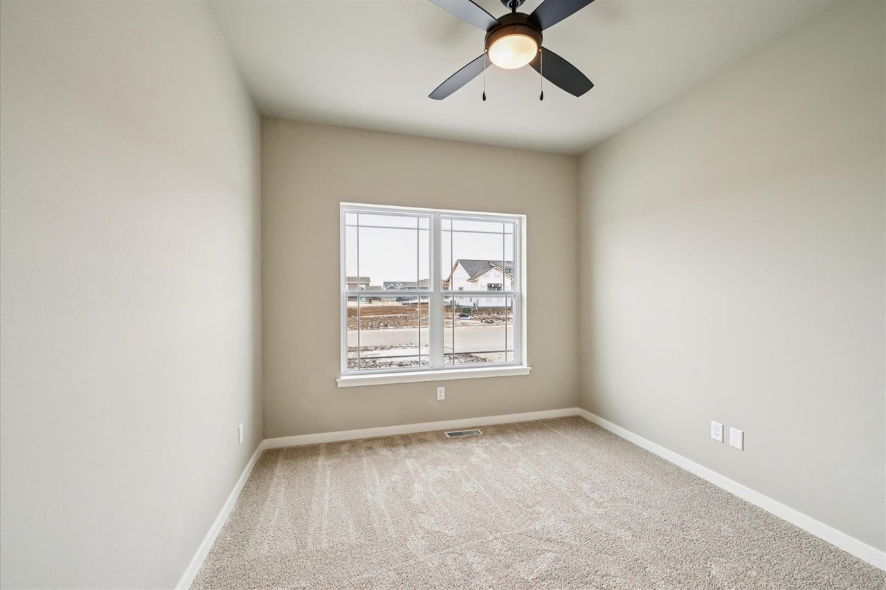 870 Kaiser Street North Liberty IA 52317