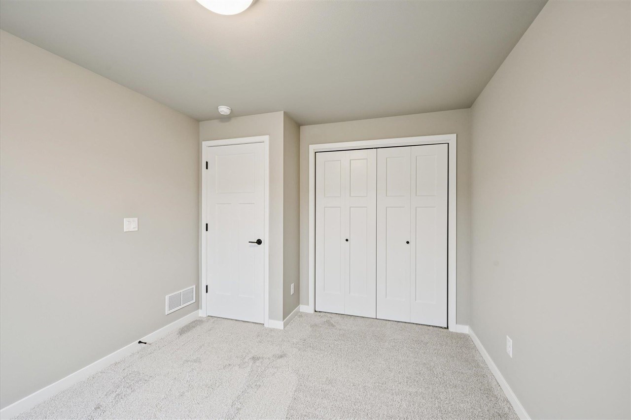 870 Kaiser Street North Liberty IA 52317